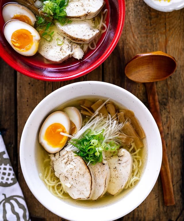cần tìm người nuôi gà đá cần tìm người nuôi gà đá